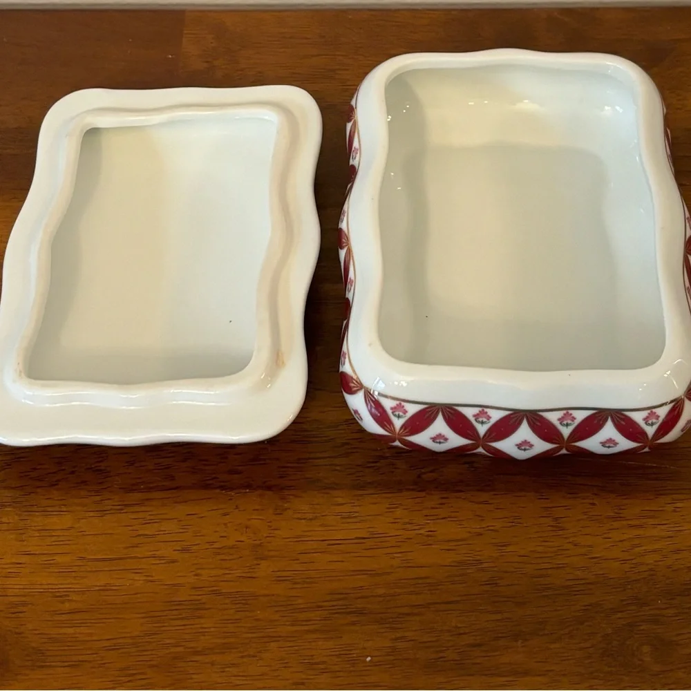 Porcelain Keepsake Box